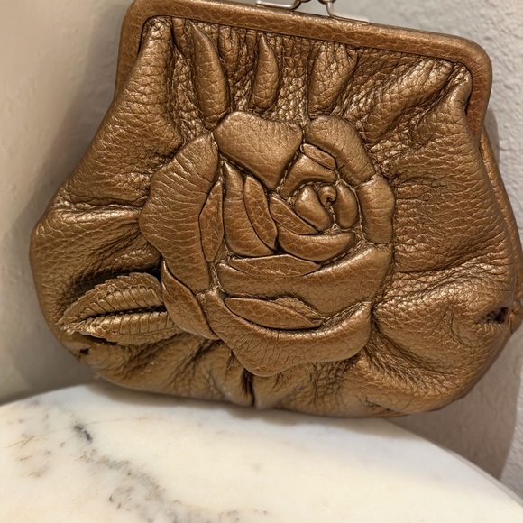 Brighton Bronze Leather Rose Embossed Clutch/Shoulder w kiss lock - Picture 7 of 7